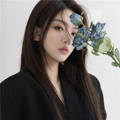 玛丽莲有深黑之眸